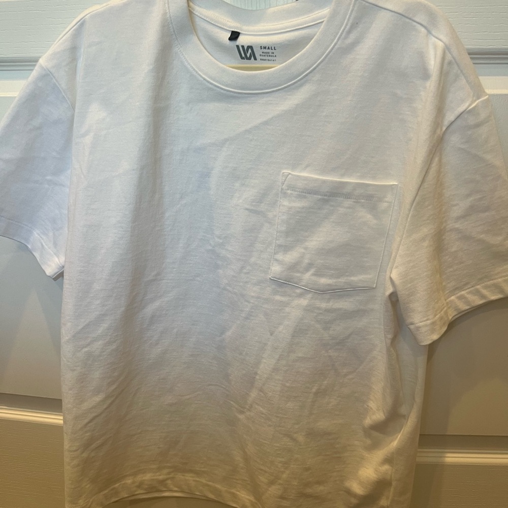 VA white box tee